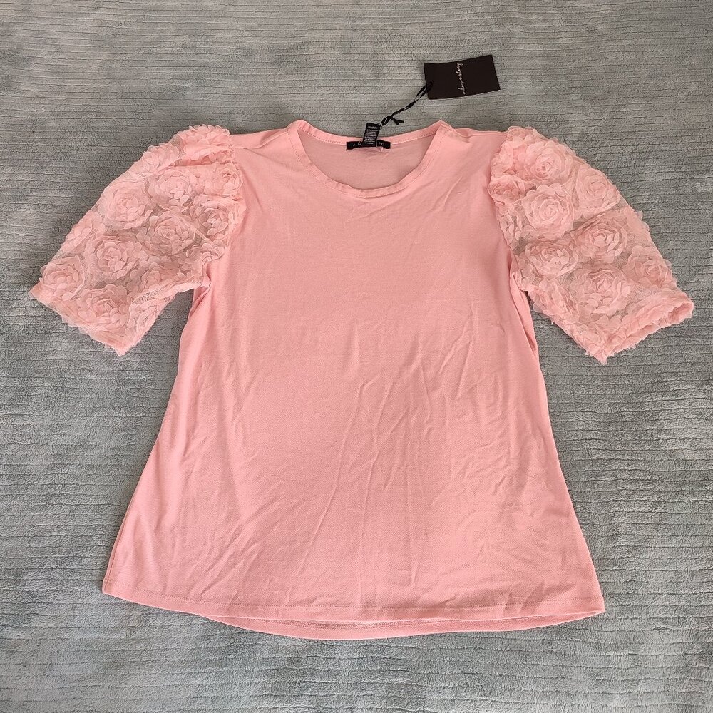NEW - A Love Story Top Blouse Bridal Rose Pink Size M Roses on Sleeve Shirt